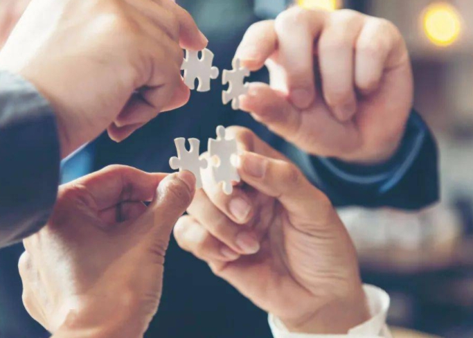 求是网评论员：思想统一是政治统一、行动统一的基础